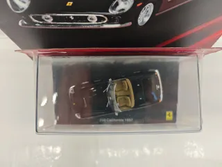 Ferrari 250 California 1:43 Centauria