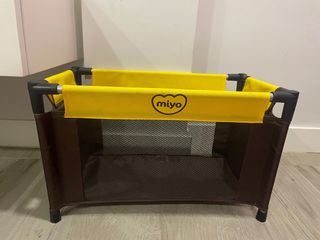 Cuna de juguete Miyo para bebés