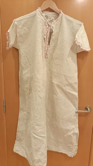 Camisa de mujer antigua indumentaria tradicional