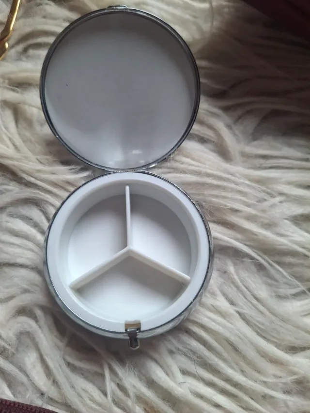 Juego 5 piezas cuero CS llavero,pastillero,neceser