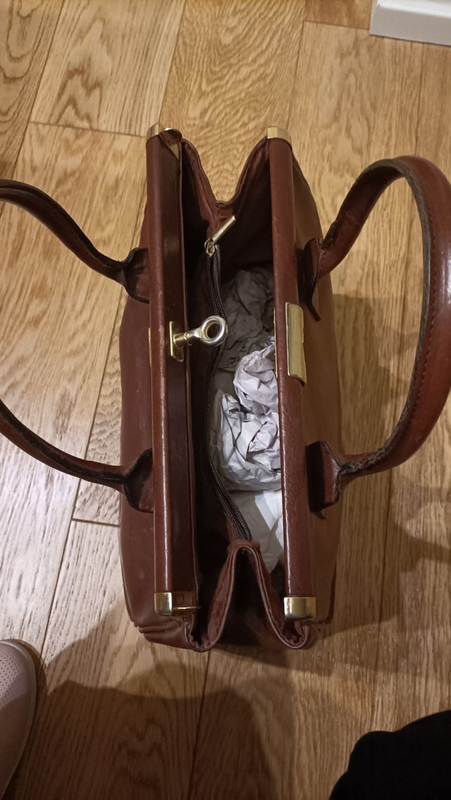 Borsa a mano in pelle marrone