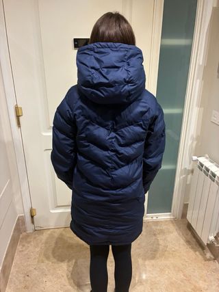 Abrigo acolchado Nike azul para niños