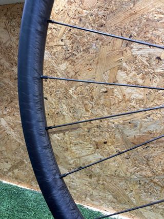 Llanta Delantera Carbono MTB leer