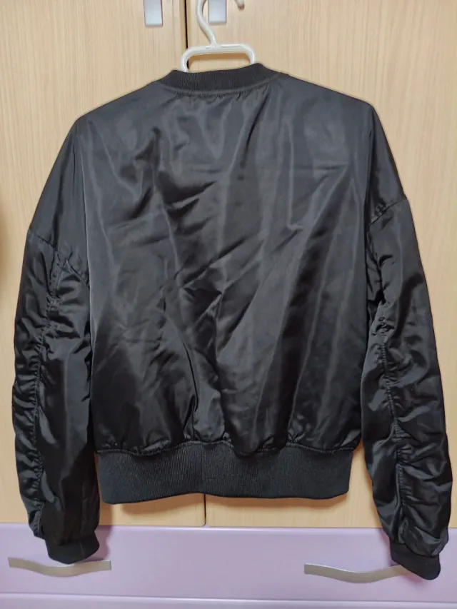 Chaqueta bomber negra Primark Talla XS