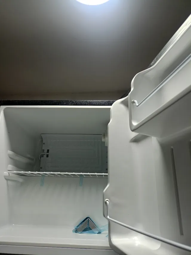 Nevera pequeña cecotec nueva