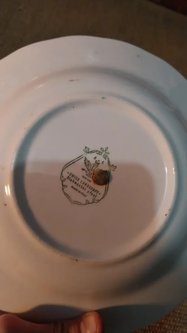 Pastelero 2 Pisos Porcelana Rosa y laton Dorado