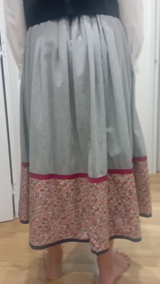 Traje de casera falda delantal camisa chaleco