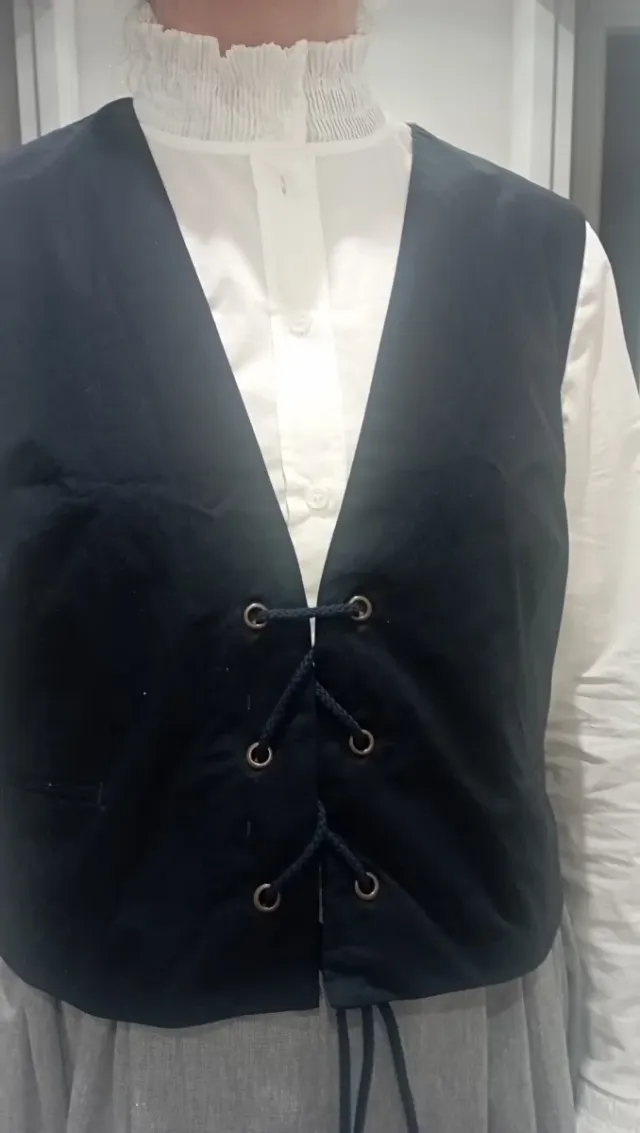 Traje de casera falda delantal camisa chaleco