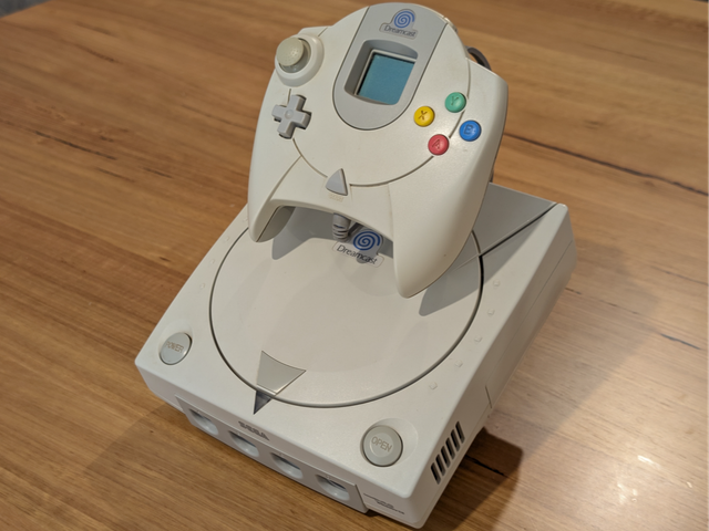 Supporto espositivo per console Sega Dreamcast