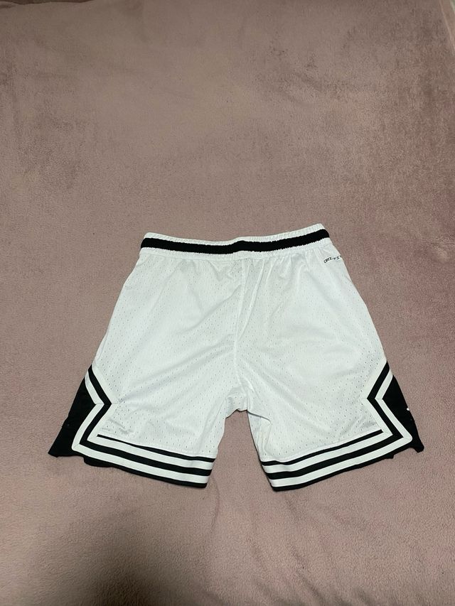 Calzonas Jordan Blancas y Negras