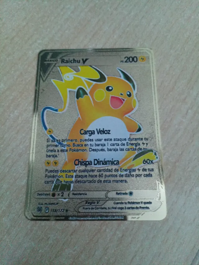 Carta de Pokémon Raichu V Dorada