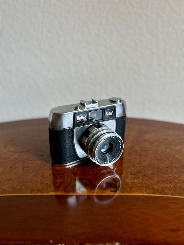 Cámara Halina Paulette Plata/Negra