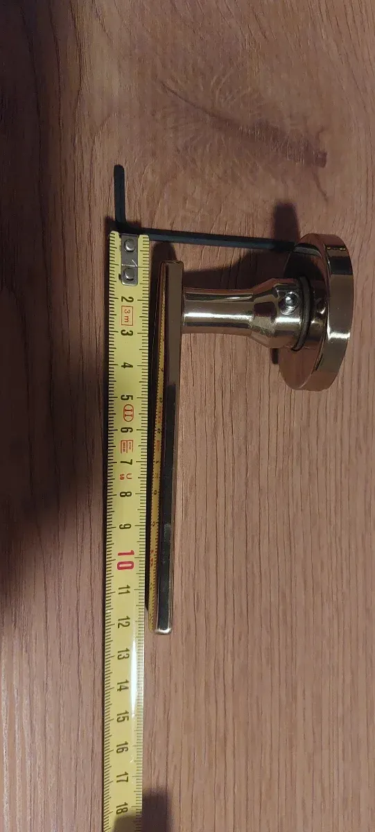 Manetas puerta interior doradas