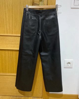 Pantalón Zara niña cuero negro