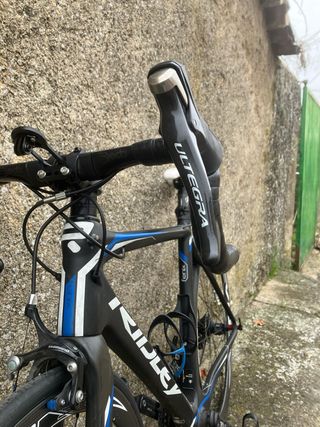 Bicicleta Ridley Fénix Negra y Azul