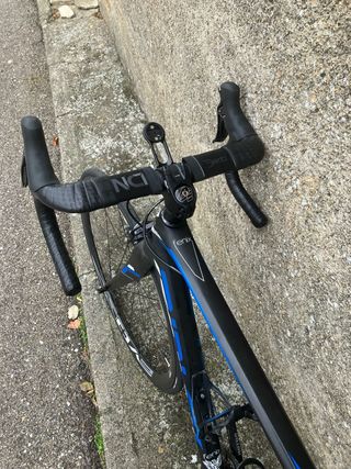 Bicicleta Ridley Fénix Negra y Azul