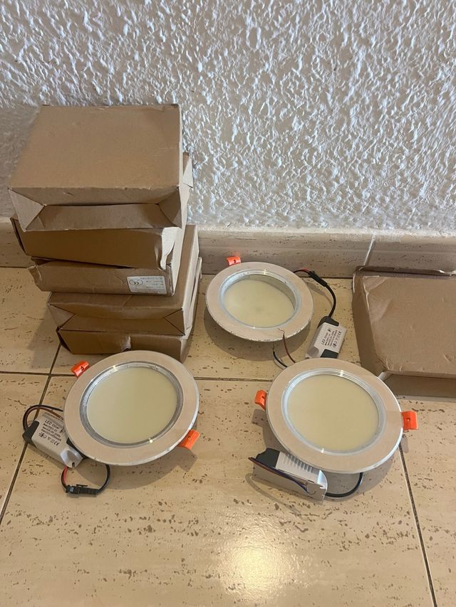 Focos LED redondos con drivers