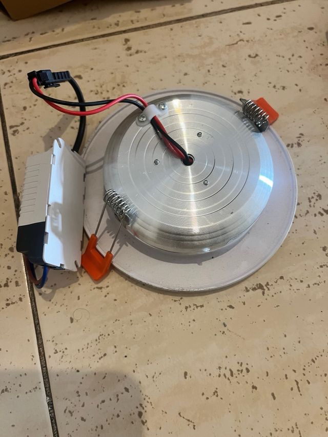 Focos LED redondos con drivers