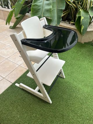 A ESTRENAR! Bandeja NEGRA para trona Stokke