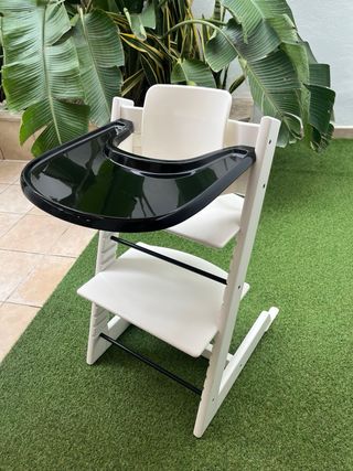 A ESTRENAR! Bandeja NEGRA para trona Stokke