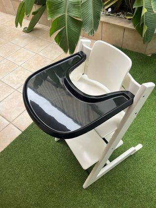 A ESTRENAR! Bandeja NEGRA para trona Stokke