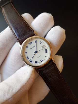 Reloj Bulova Cuarzo Marrón y Dorado