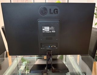 PC Gaming NOX con monitor