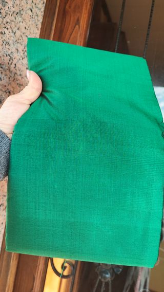 Taglio Seta Thailandese Verde Smeraldo