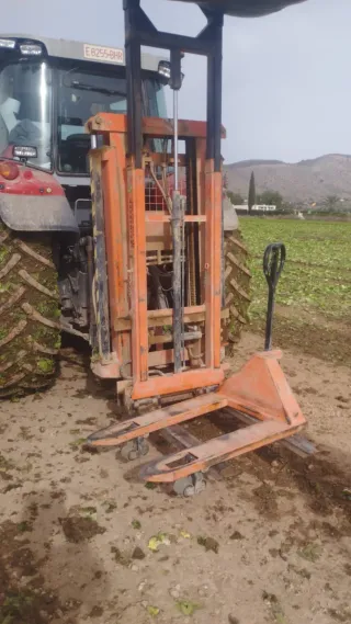 Elevador para tractor
