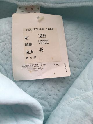 Bata de señora azul