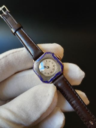 Reloj de pulsera vintage de plata con esmalte azul