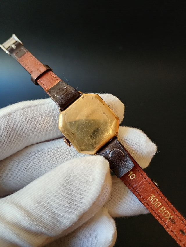 Reloj de pulsera vintage de plata con esmalte azul