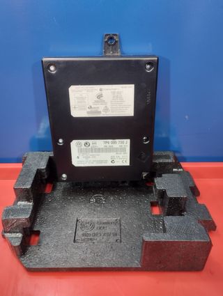 Centralita Bluetooth UHV VAG 7P6 035 730 J