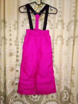 Pantalones de esquiar con tirantes fucsia