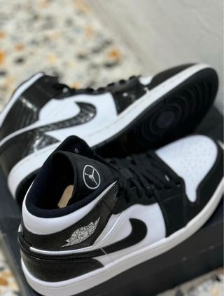 Nike Air Jordan 1 Mid SE Nero Bianco Taglia 41