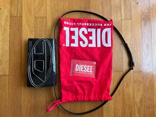Portafoglio Diesel con tracolla nero