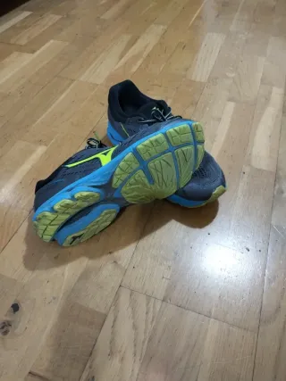 Zapatillas running Mizuno Talla 42.5...43.5.