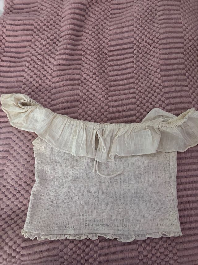 Top Zara Hombro Descubierto Volante