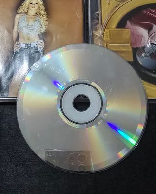 CD Shakira - Laundry Service