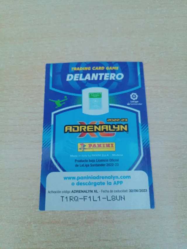 Carta Adrenalyn Balón de Oro Benzema