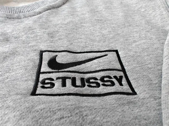 Sudadera Nike x Stussy Gris