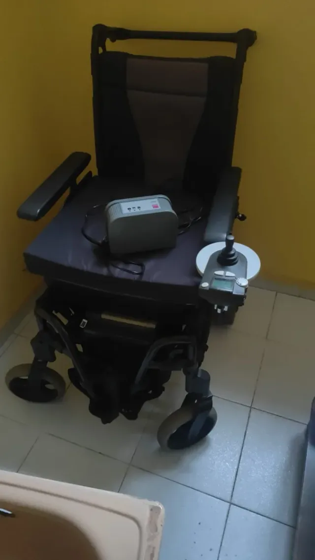Silla de ruedas eléctrica