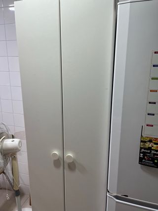 Guardaroba bianco per bambini Ikea