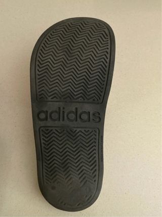 Chanclas Adidas niño Talla 34, no 35, 34