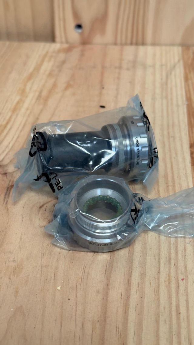 Pedaleiro Shimano BB-RS500