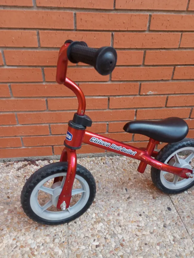 Bicicleta sin pedales Chicco Red Bullet