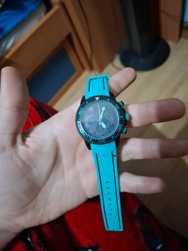 Reloj The World of Calgary