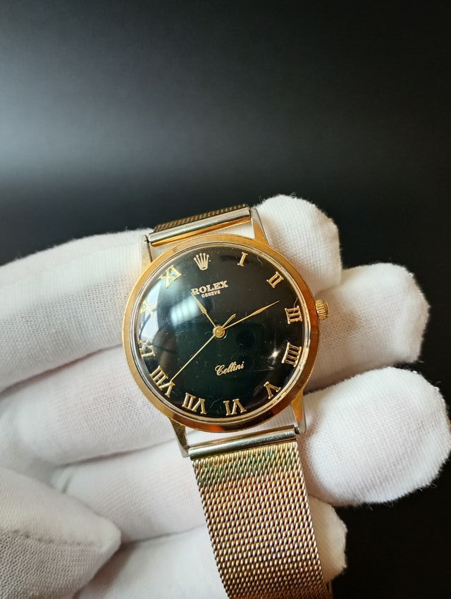 Reloj Cellini Cuarzo Negro y Dorado