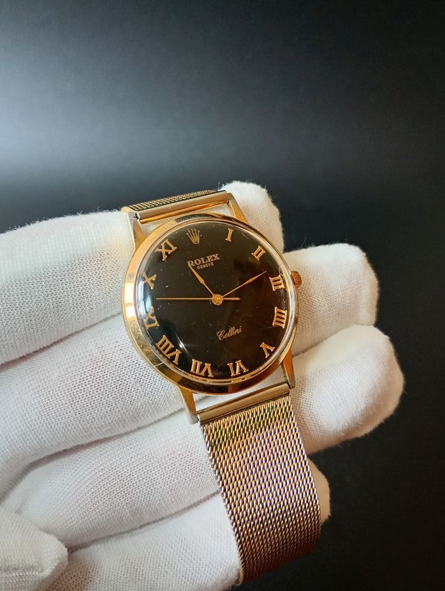 Reloj Cellini Cuarzo Negro y Dorado