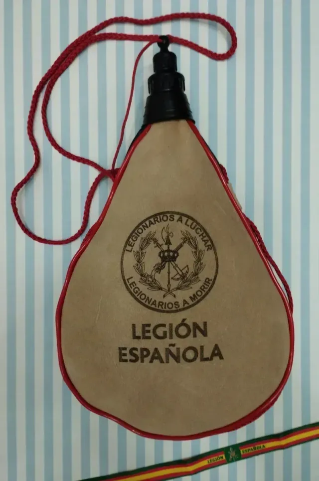 OFERTA! BOTA VINO LEGIÓN 1.5L SERRAJE+ REGALO PULS